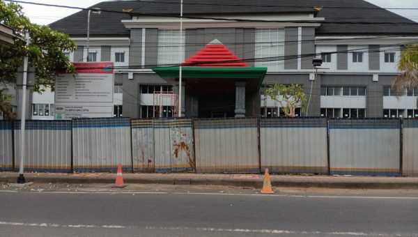 hospital vac project front building